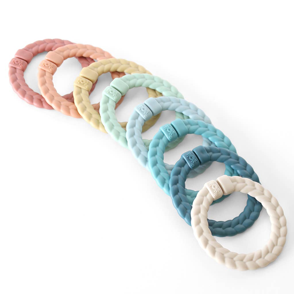 NEW! Itzy Ritzy Braided Rainbow Linking Rings Silicone Teethers