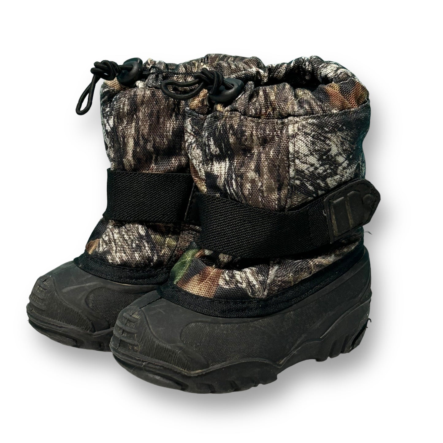 Toddler boy size 6 camouflage bungee fit weatherproof snow boots with black straps.