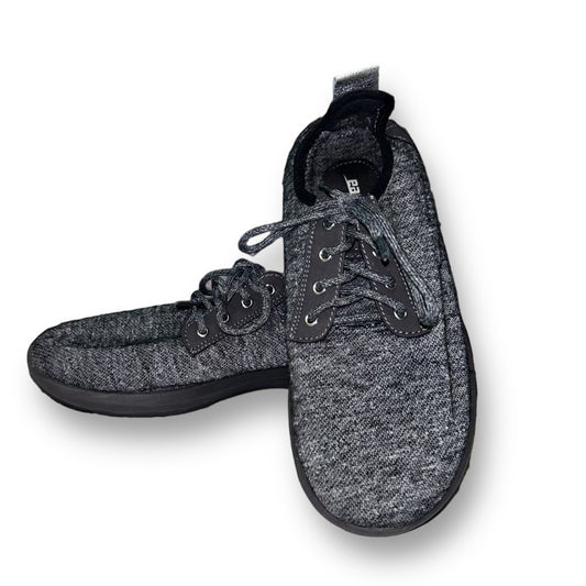 A pair of women's size 8 heather gray casual comfort sneakers with lace-up closure.