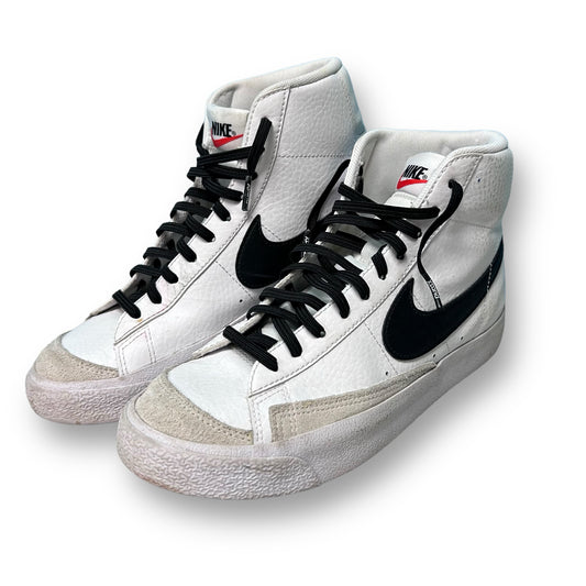 Nike 6.5Y Blazer Mid '77 White High Top Sneakers