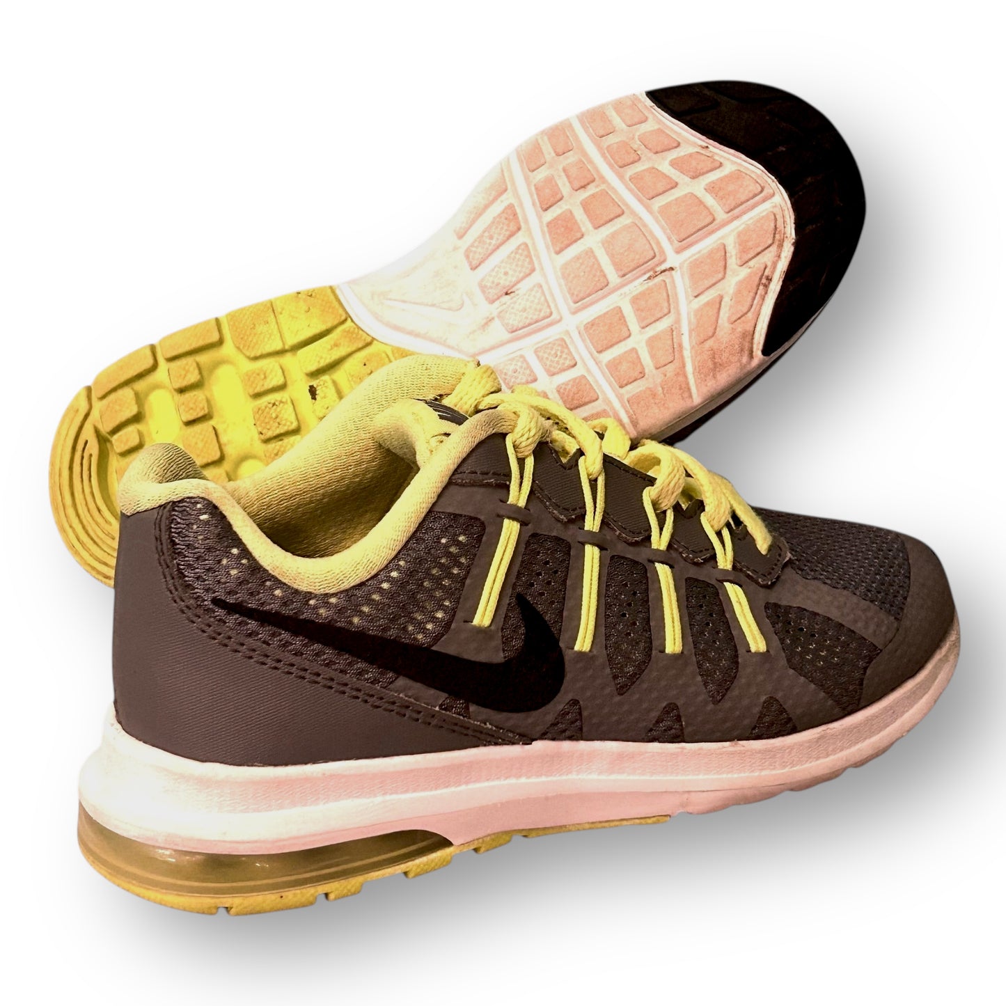 Nike Run Swift Sneaker Size 12 Big Kids Gray Athletic Tennis Shoes