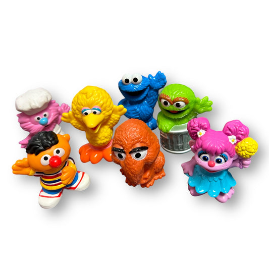 Sesame Street Friends 7-Pack Character Figure Playset