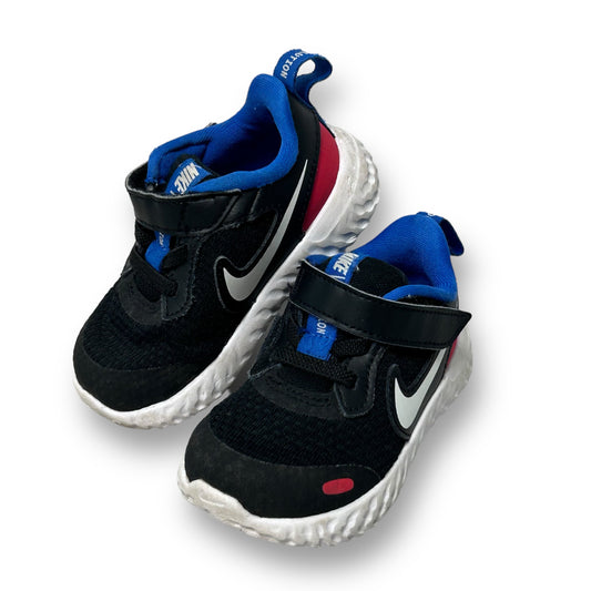 Nike Revolution Toddler Boy Size 5 Black Easy-On Sneakers