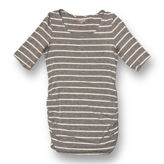 A Pea in the Pod Gray Striped Small Maternity Shirt